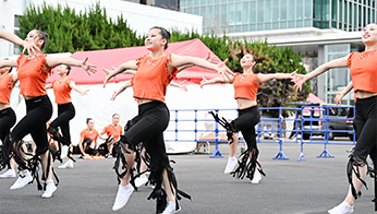 ダンスパフォーマンス