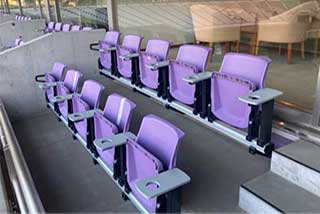 選手と一緒に観戦チケット