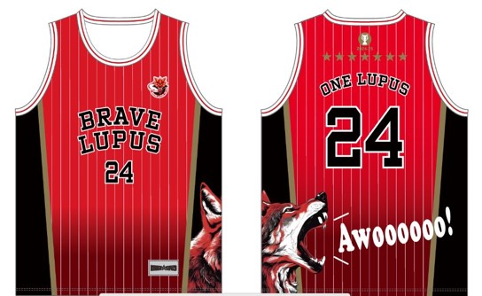 応援シャツ（8個目の星のワッペン付き）