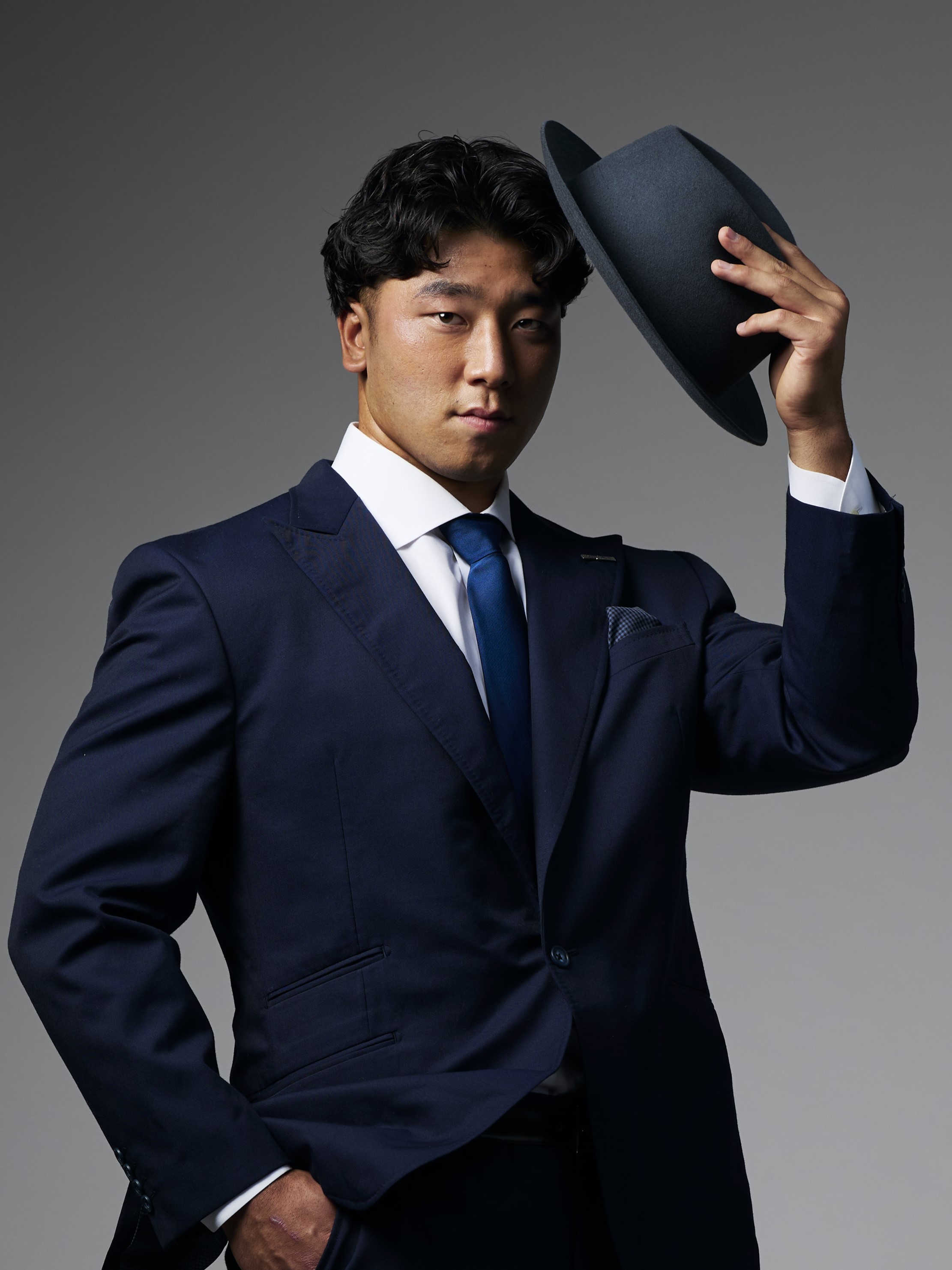 フランカー / FL 尹 礼温 RYE ON YOON